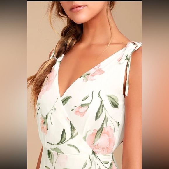 NWT Lulu’s Romantic Possibilities White Floral Maxi Dress - Picture 3 of 11